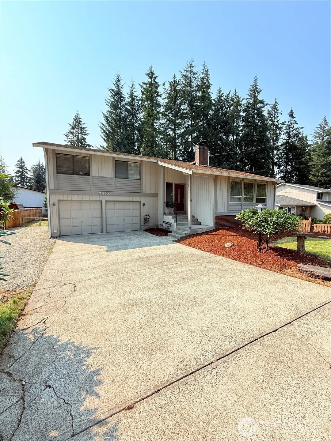 Property photo for 5010 84th Avenue W, University Place photo 2