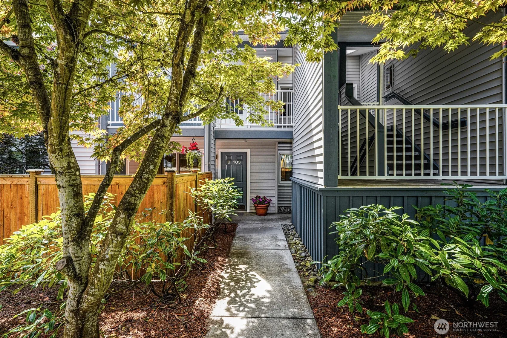 Property photo for 12680 Ne 10th Place #b103, Bellevue