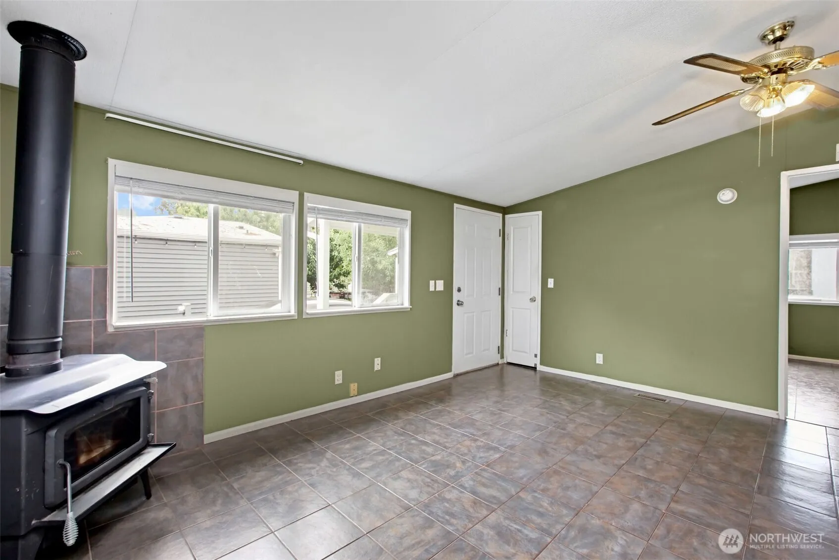 Property photo for 11509 20th Ave. Ct. E #32, Tacoma photo 4
