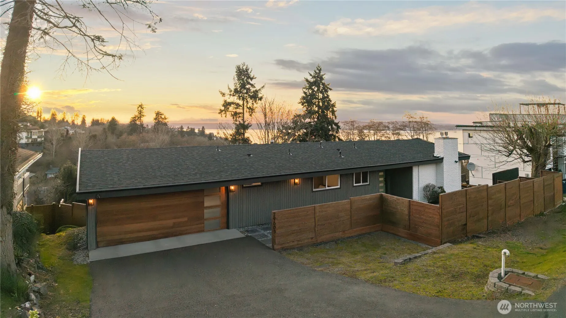 Property photo for 29603 1st Avenue S, Federal Way photo 3