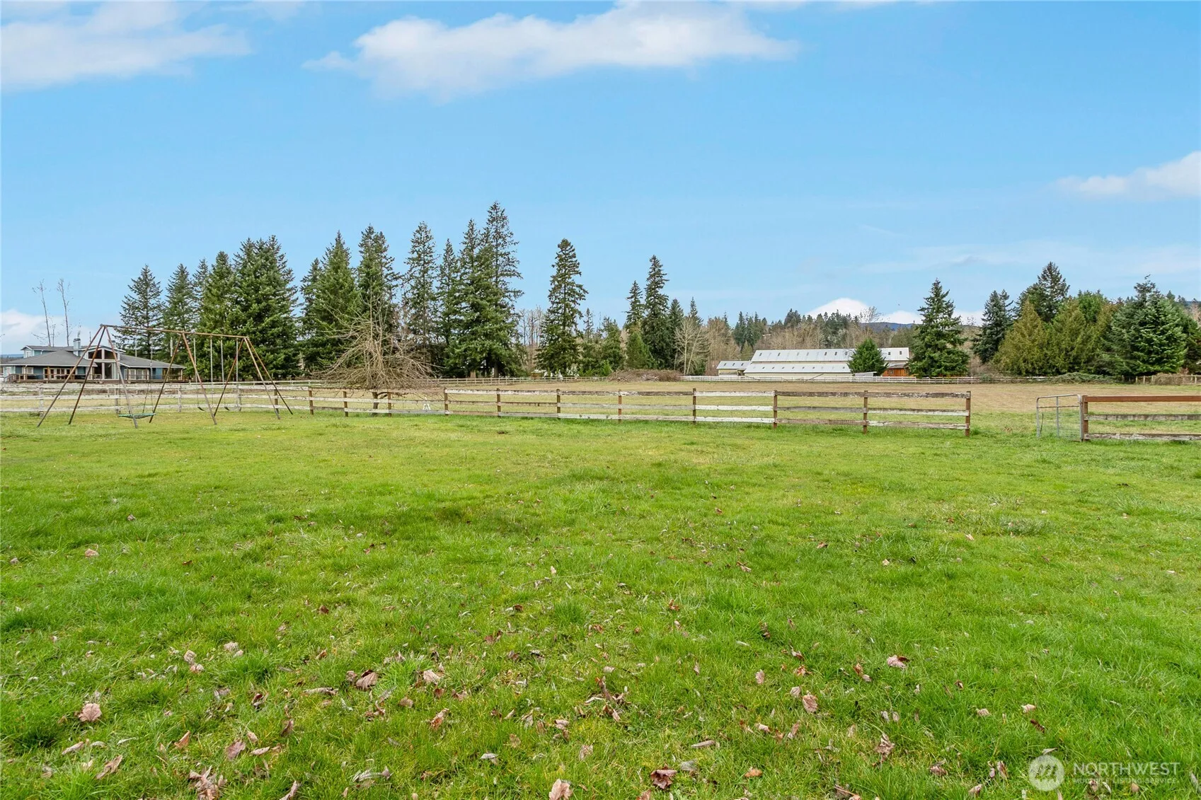 Property photo for 40216 264th Avenue Se, Enumclaw photo 4