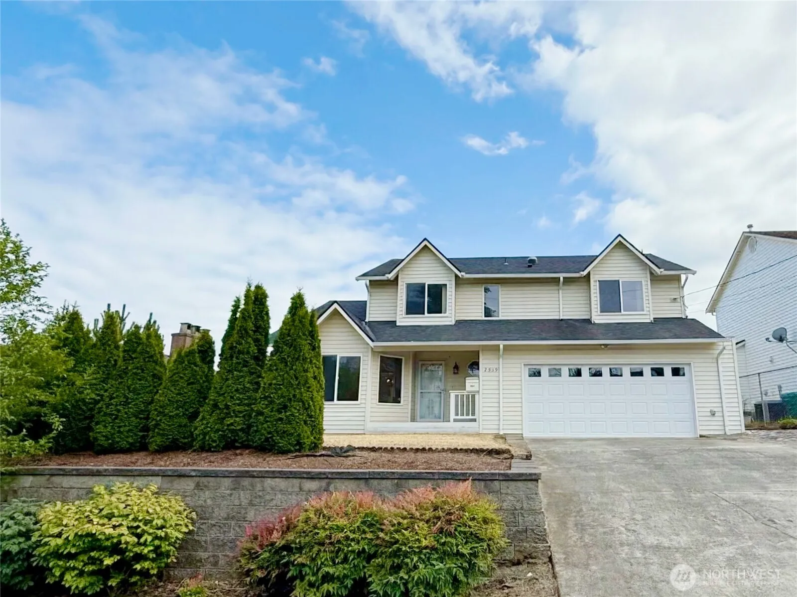 Property photo for 2539 S Graham, Seattle photo 2