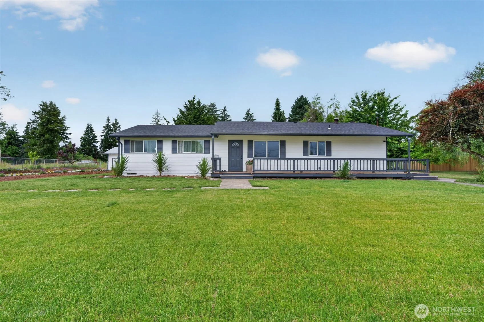 Property photo for 40211 212th Avenue Se, Enumclaw