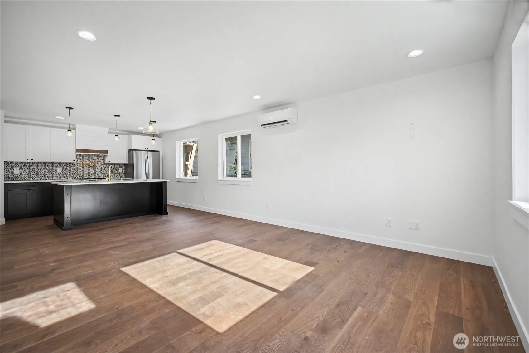 Property photo for 5610 Rockefeller Avenue #2, Everett photo 3