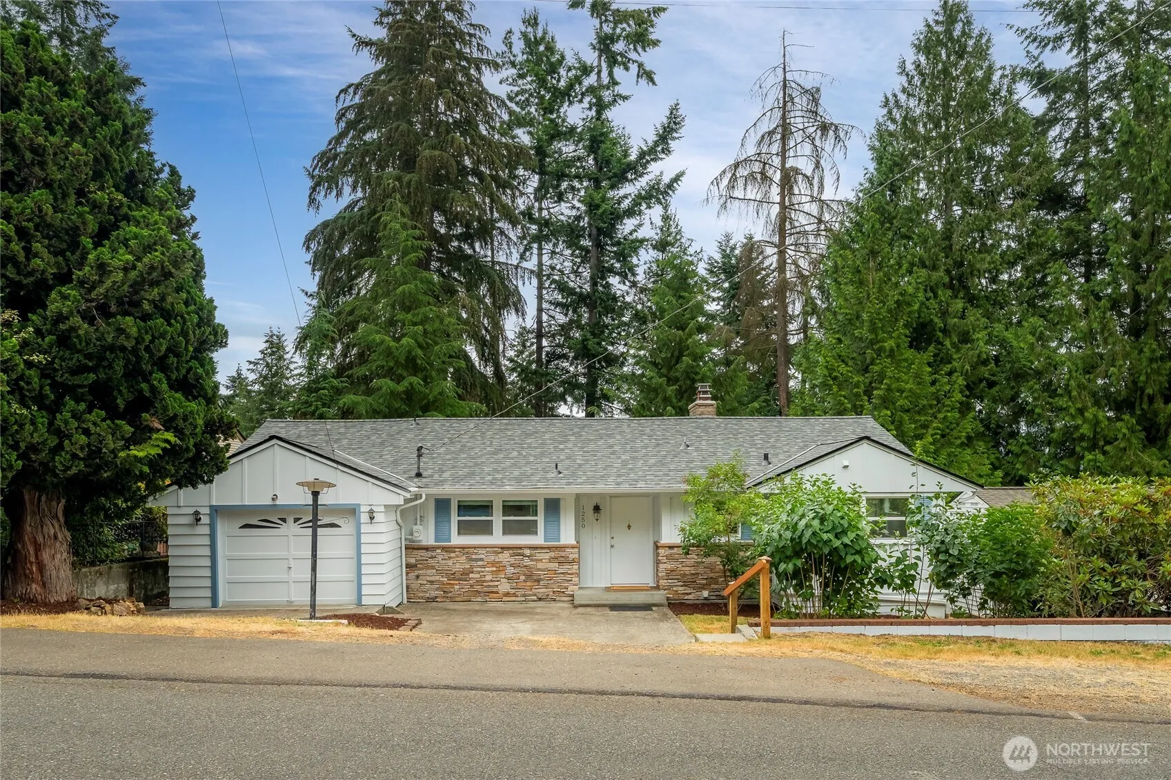Property photo for 1250 Ne 188th Street, Shoreline