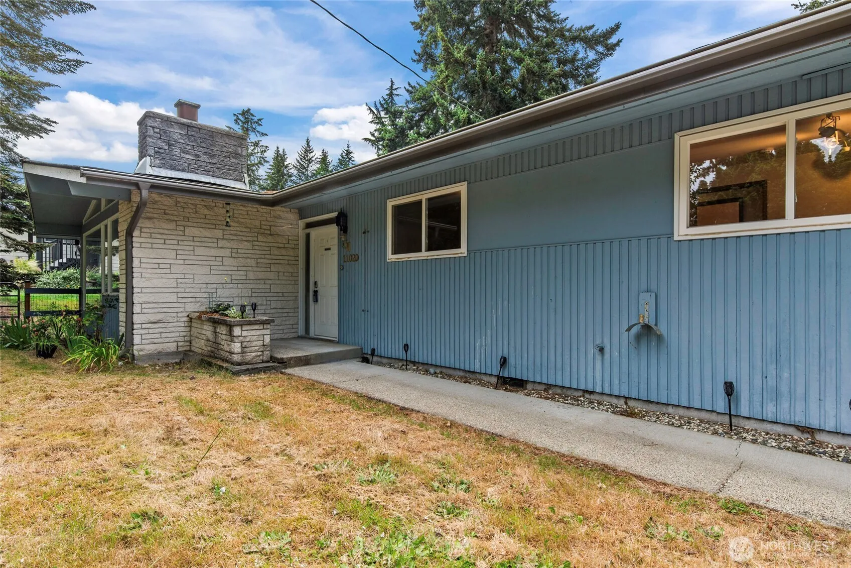 Property photo for 11020 Se 186th Street, Renton photo 2