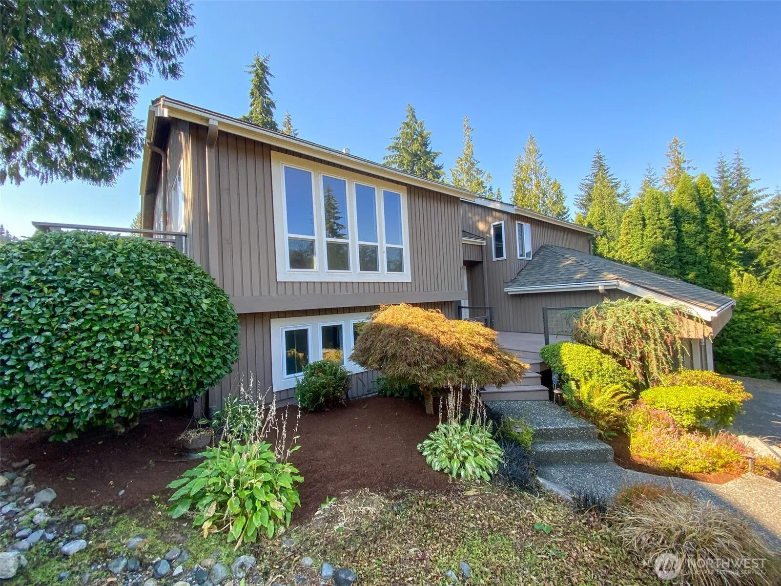 Property photo for 18217 Ne 21st Street, Redmond photo 2