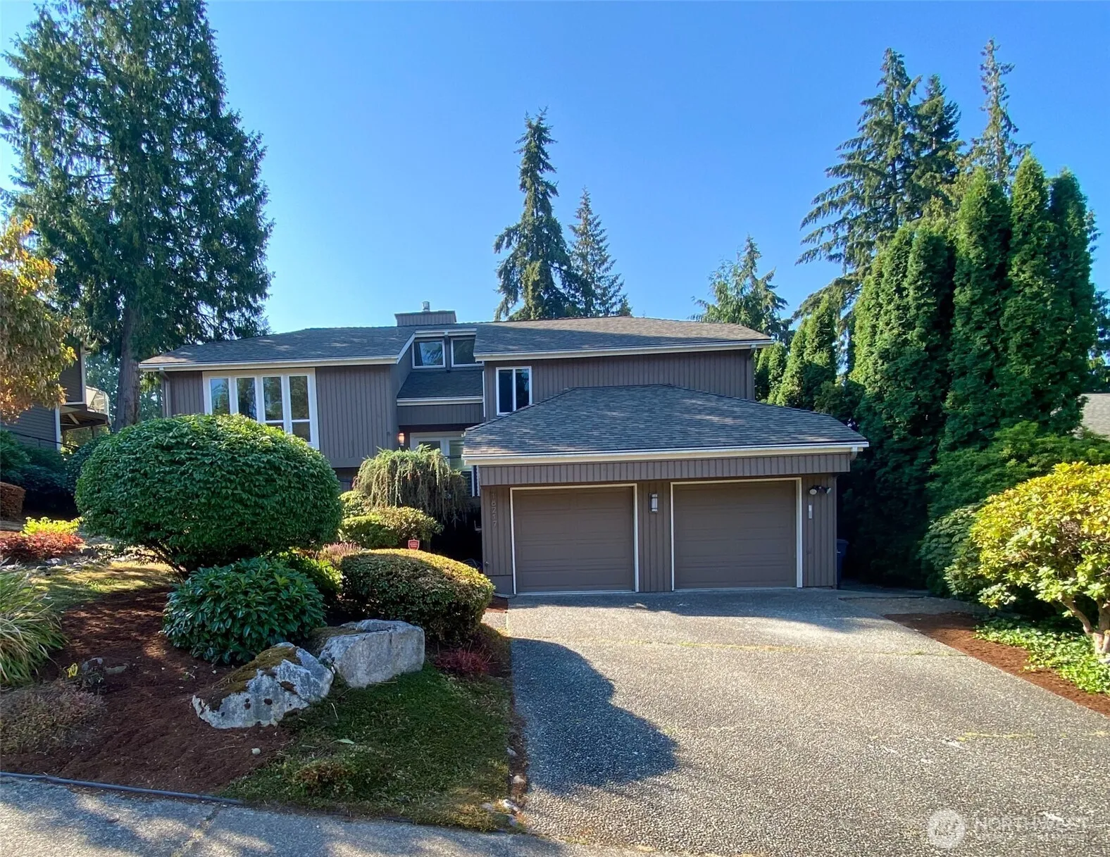 Property photo for 18217 Ne 21st Street, Redmond