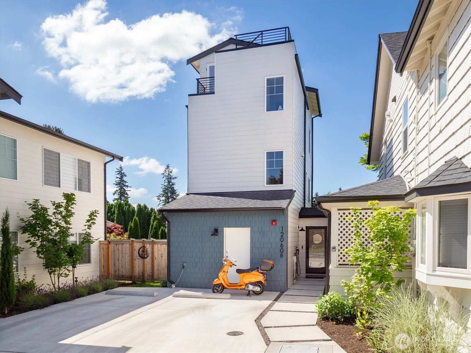 Property photo for 12060 8th Avenue Nw #b, Seattle photo 4