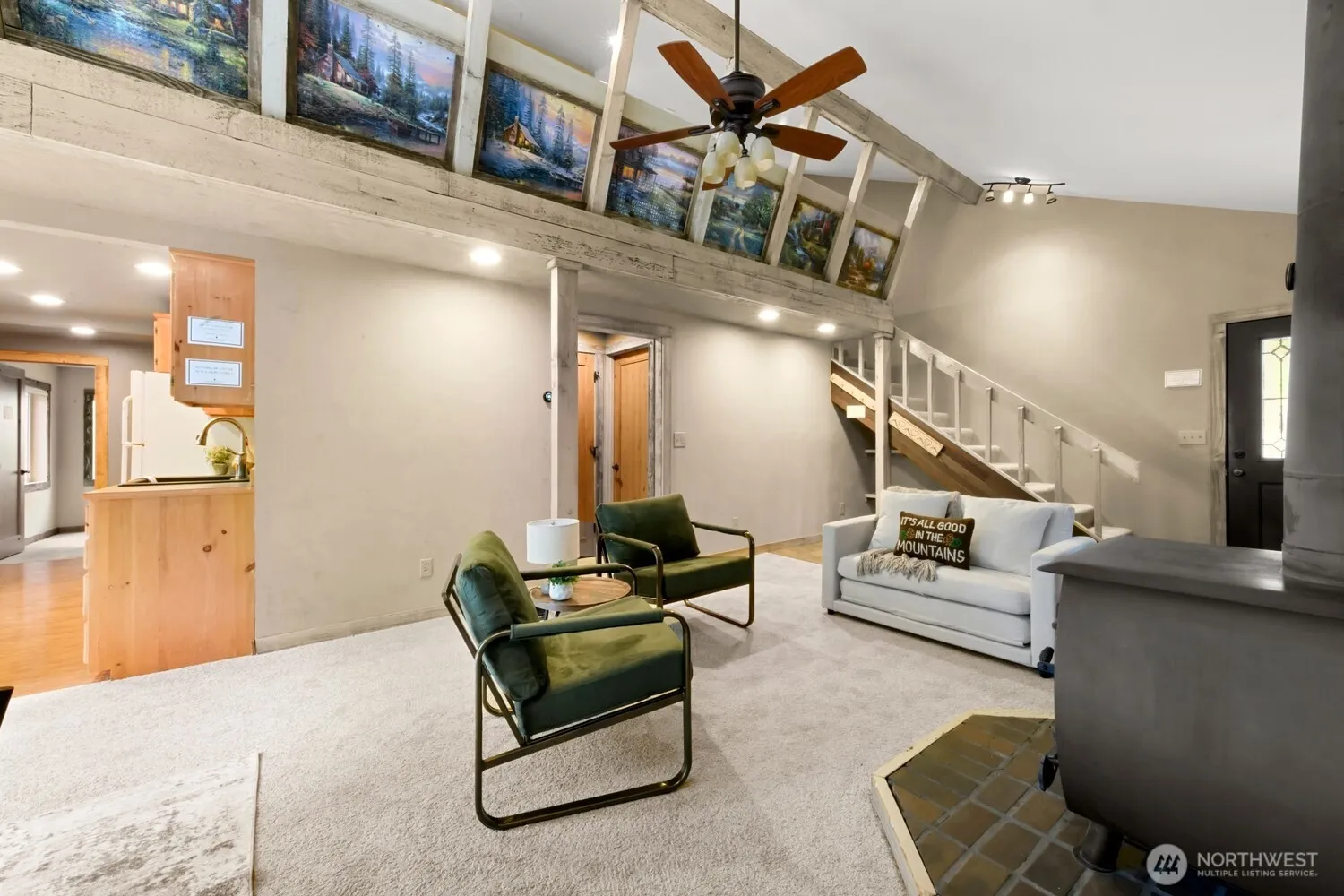 Property photo for 221 W Lakedale Drive, Ronald photo 4