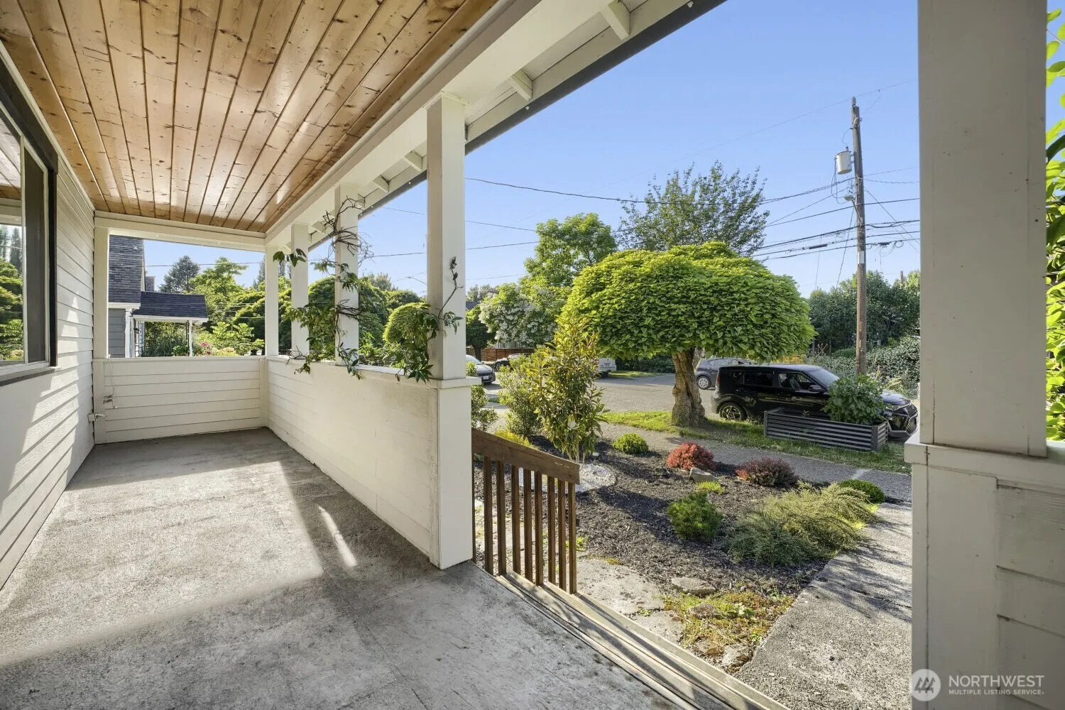 Property photo for 1025 S Donovan Street, Seattle photo 4