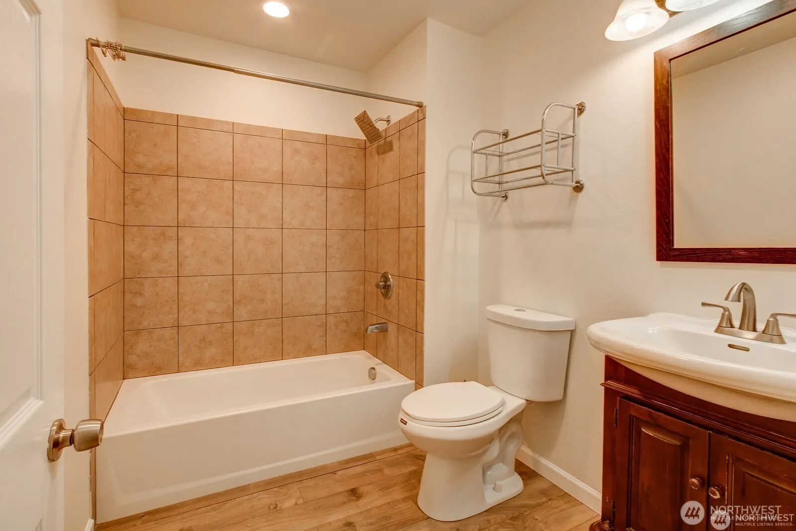 Property photo for 2618 30th Avenue E, Tacoma photo 4