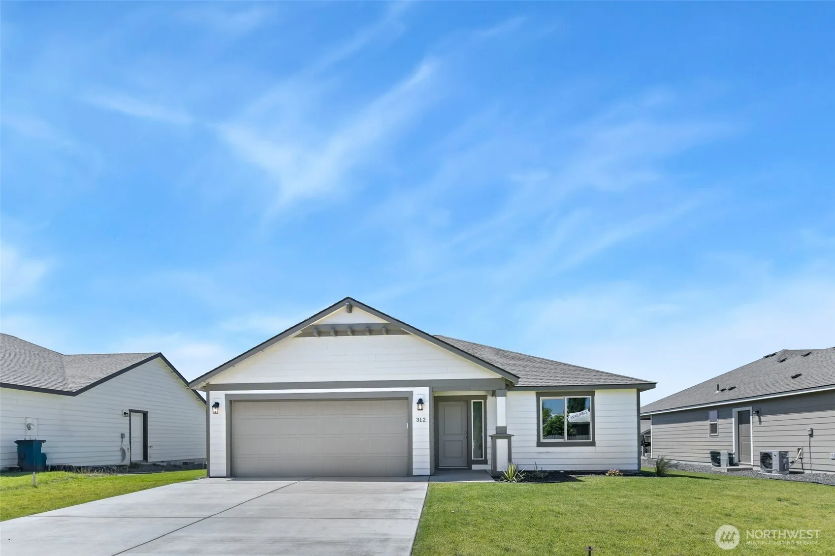 Property photo for 312 N Montana Street, Moses Lake