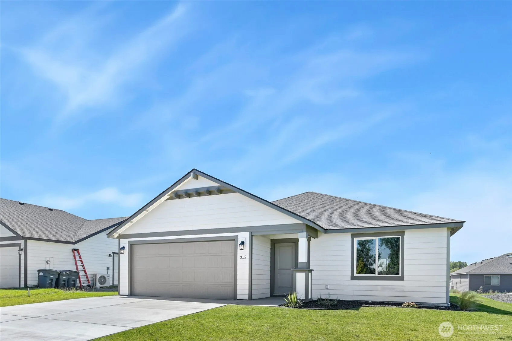 Property photo for 312 N Montana Street, Moses Lake photo 2