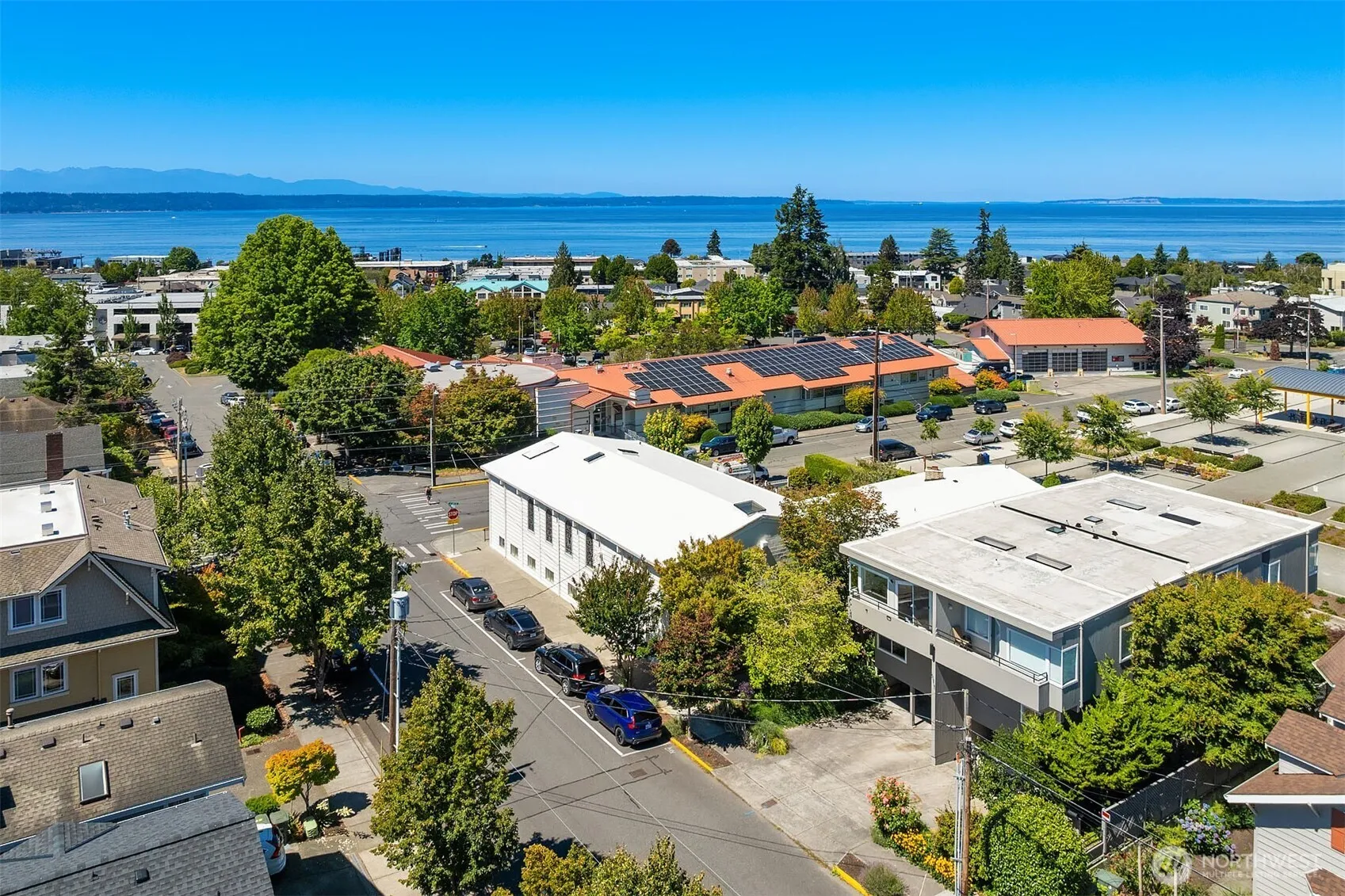 Property photo for 611 Bell Street #1, Edmonds photo 2
