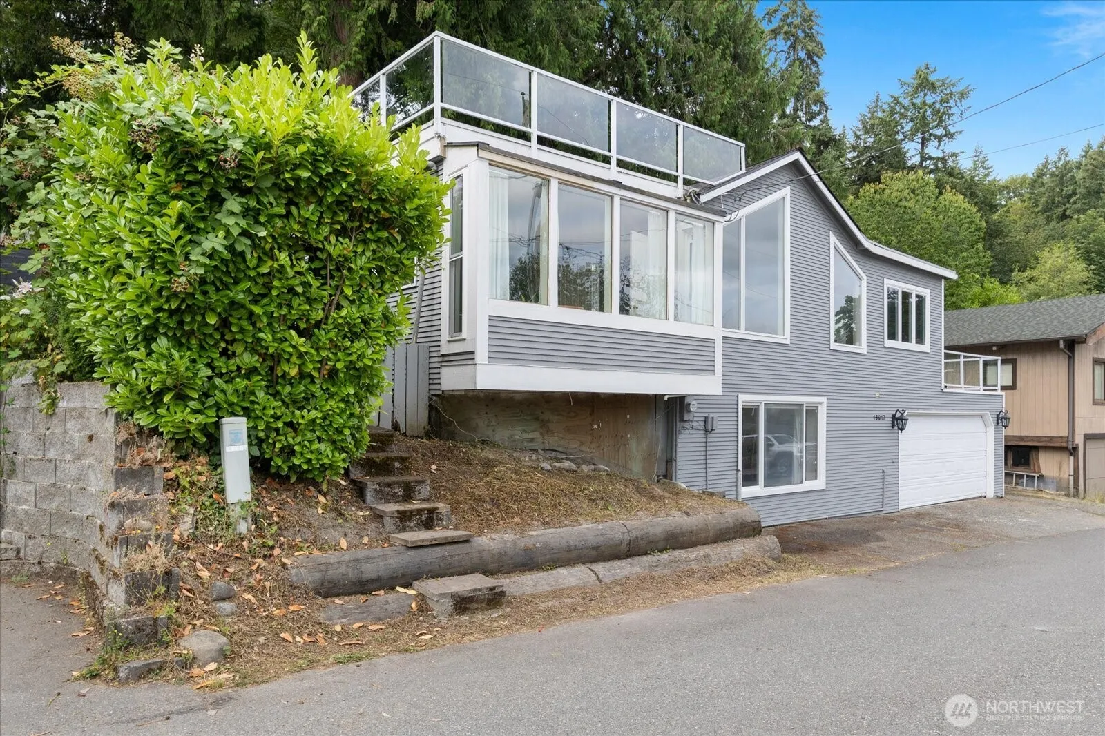 Property photo for 16917 Se 38th Place, Bellevue photo 3