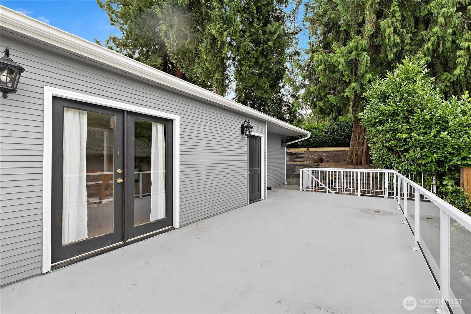 Property photo for 16917 Se 38th Place, Bellevue photo 5
