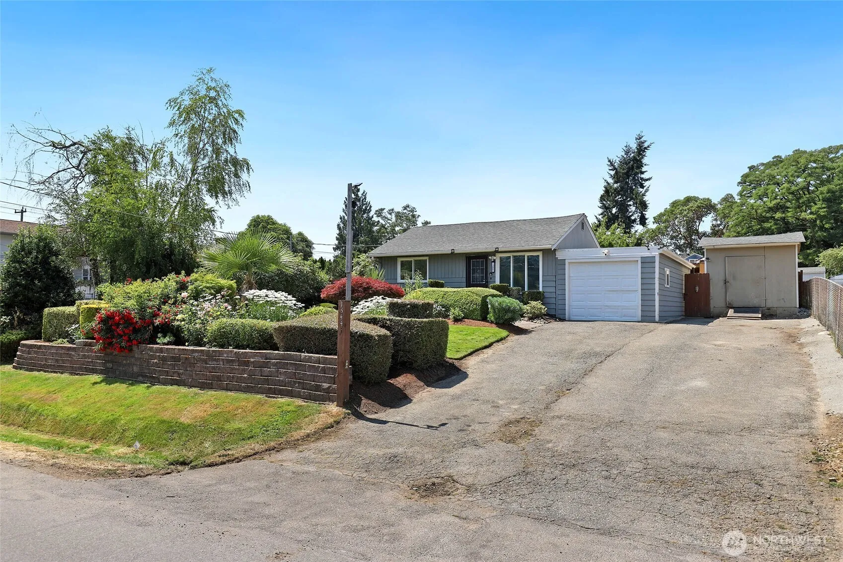Property photo for 13441 10th Avenue S, Burien photo 2