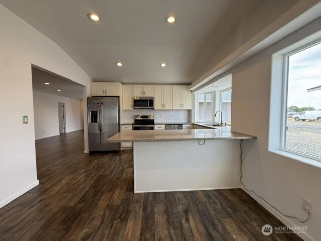 Property photo for 10946 Ne 5.2 Road, Moses Lake photo 5