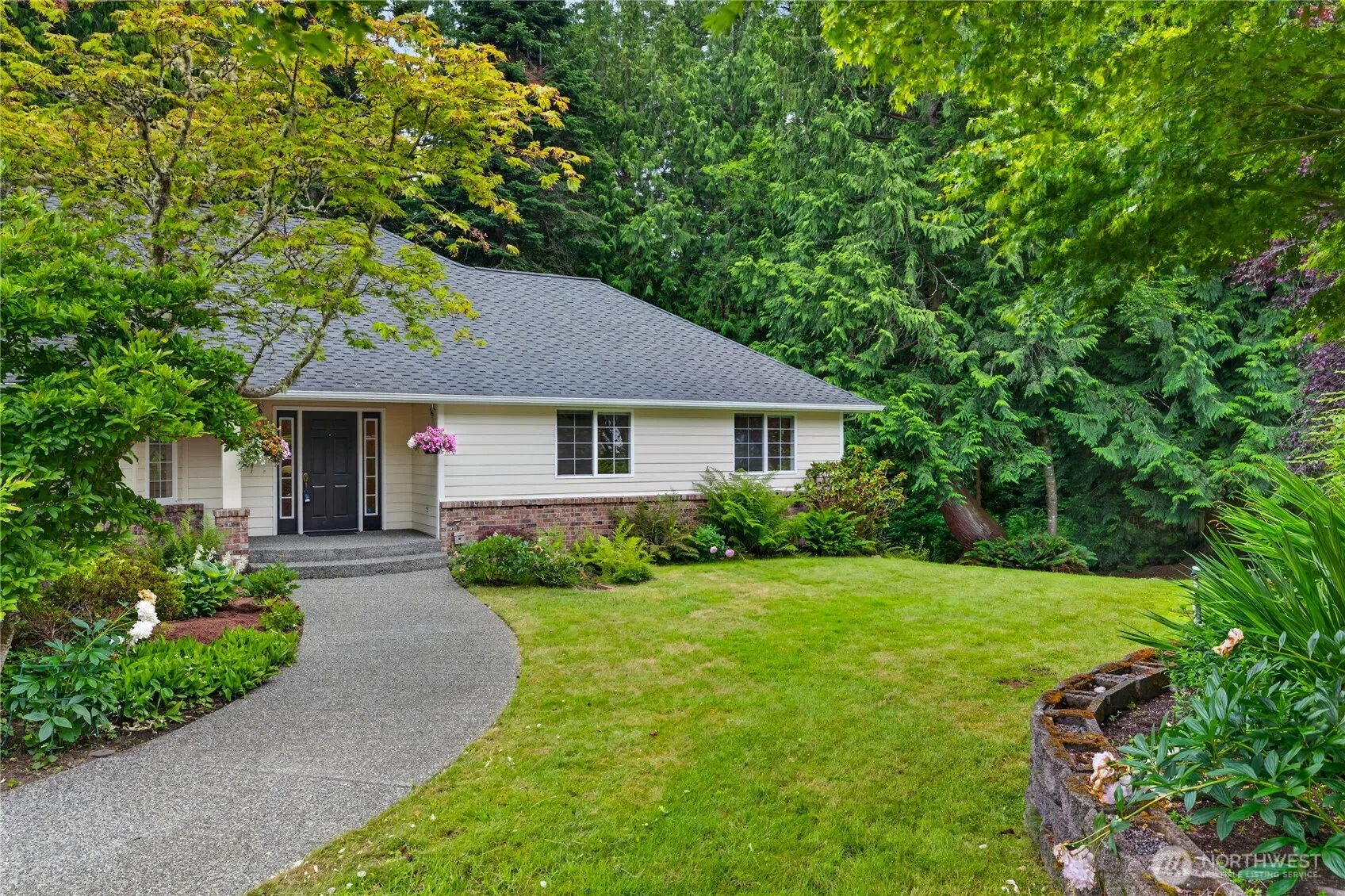 Property photo for 4819 Woodside Dr Drive, Anacortes