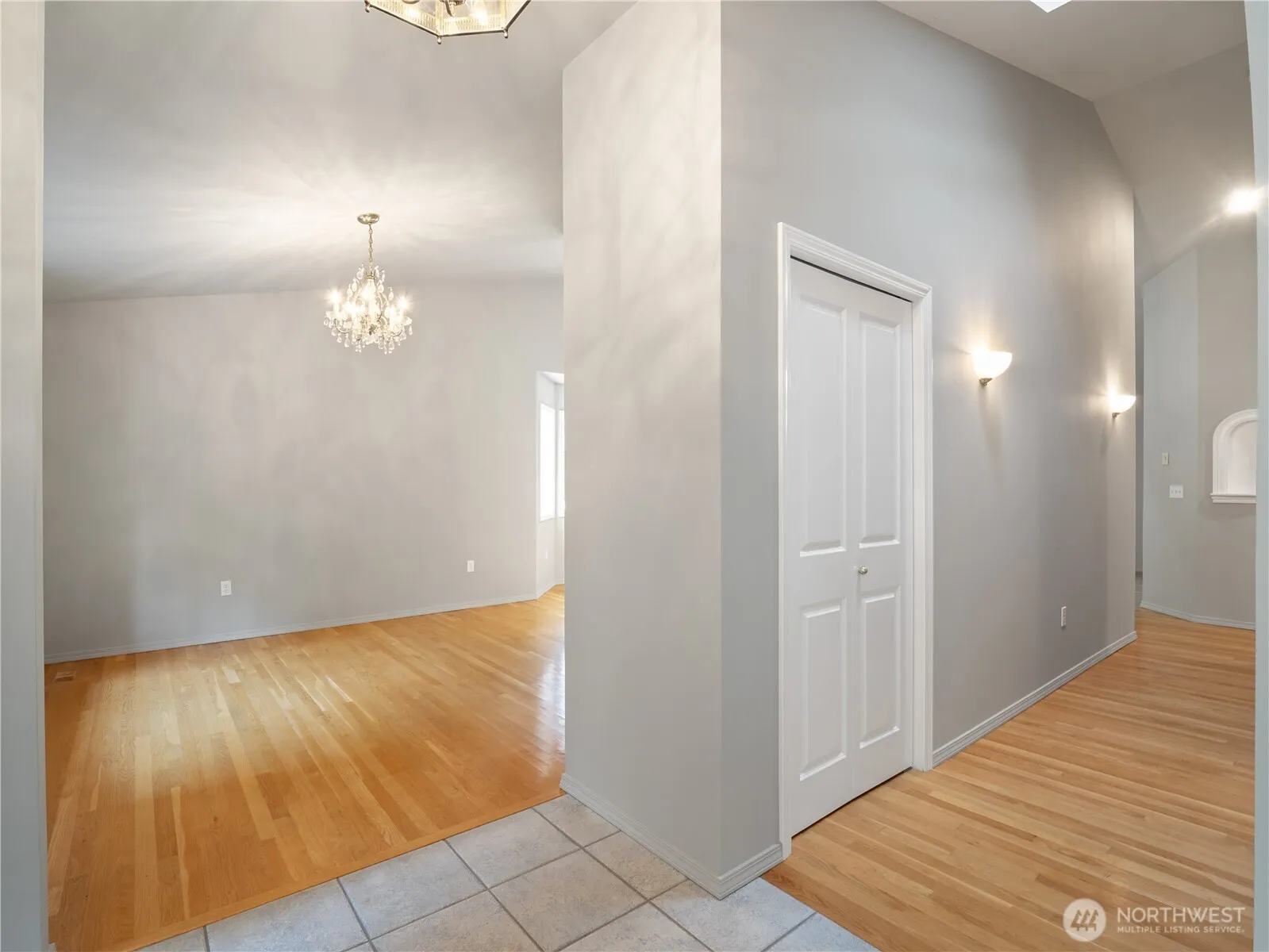 Property photo for 6920 47th Street Ct W, University Place photo 5