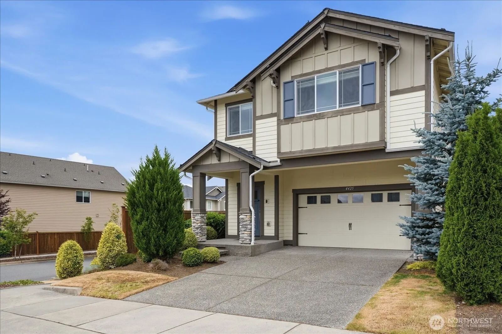 Property photo for 4425 223rd Place Se, Bothell photo 2
