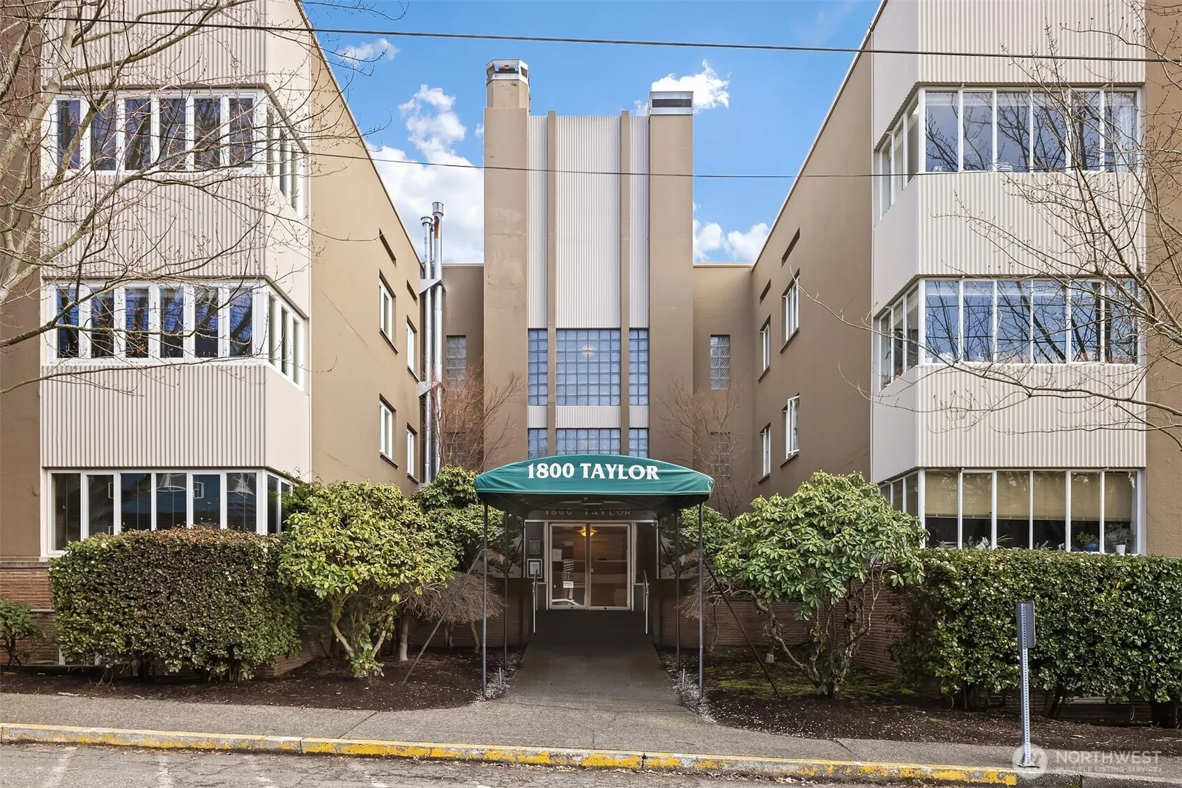 Property photo for 1800 Taylor Avenue N #112, Seattle photo 2