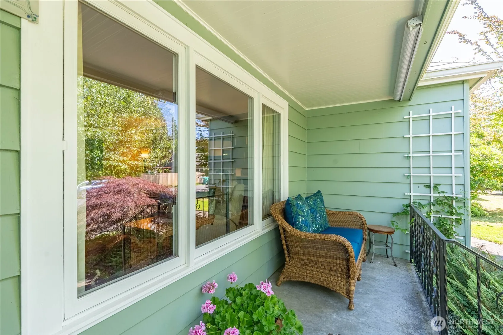Property photo for 3018 Moore Street Se, Olympia photo 4