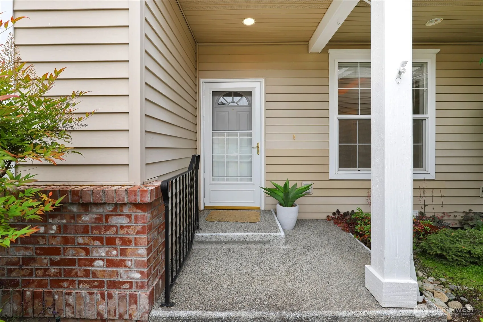 Property photo for 11005 80th Avenue Ct Sw, Lakewood photo 4