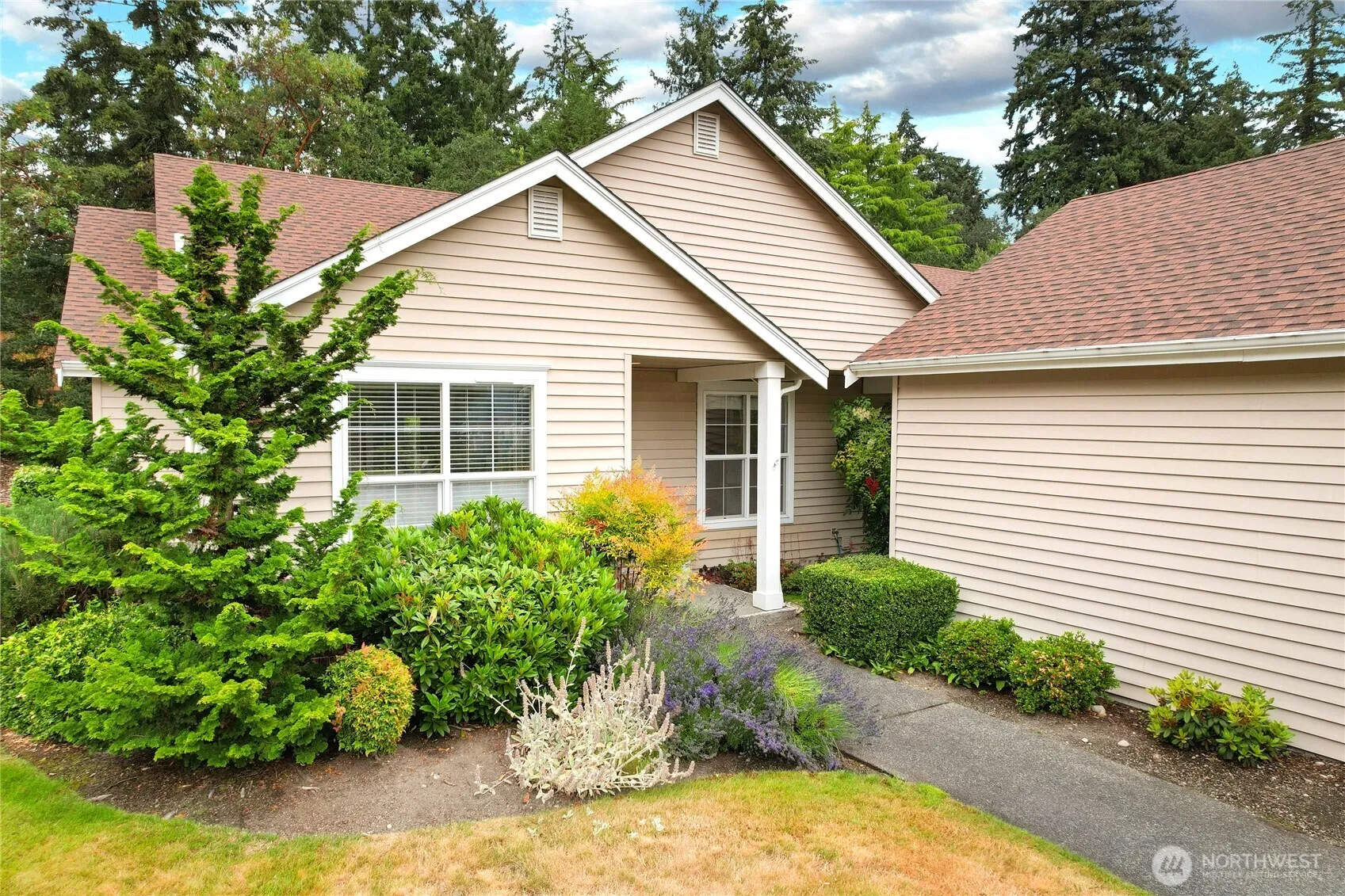 Property photo for 11005 80th Avenue Ct Sw, Lakewood photo 3