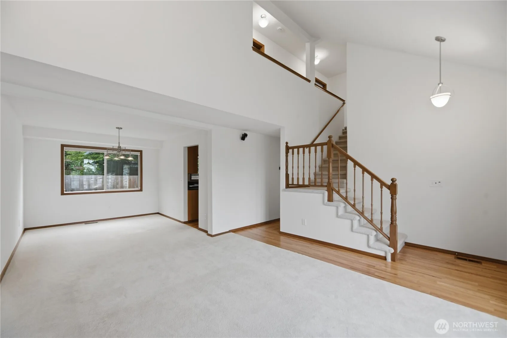 Property photo for 19022 102nd Avenue Sw, Renton photo 5