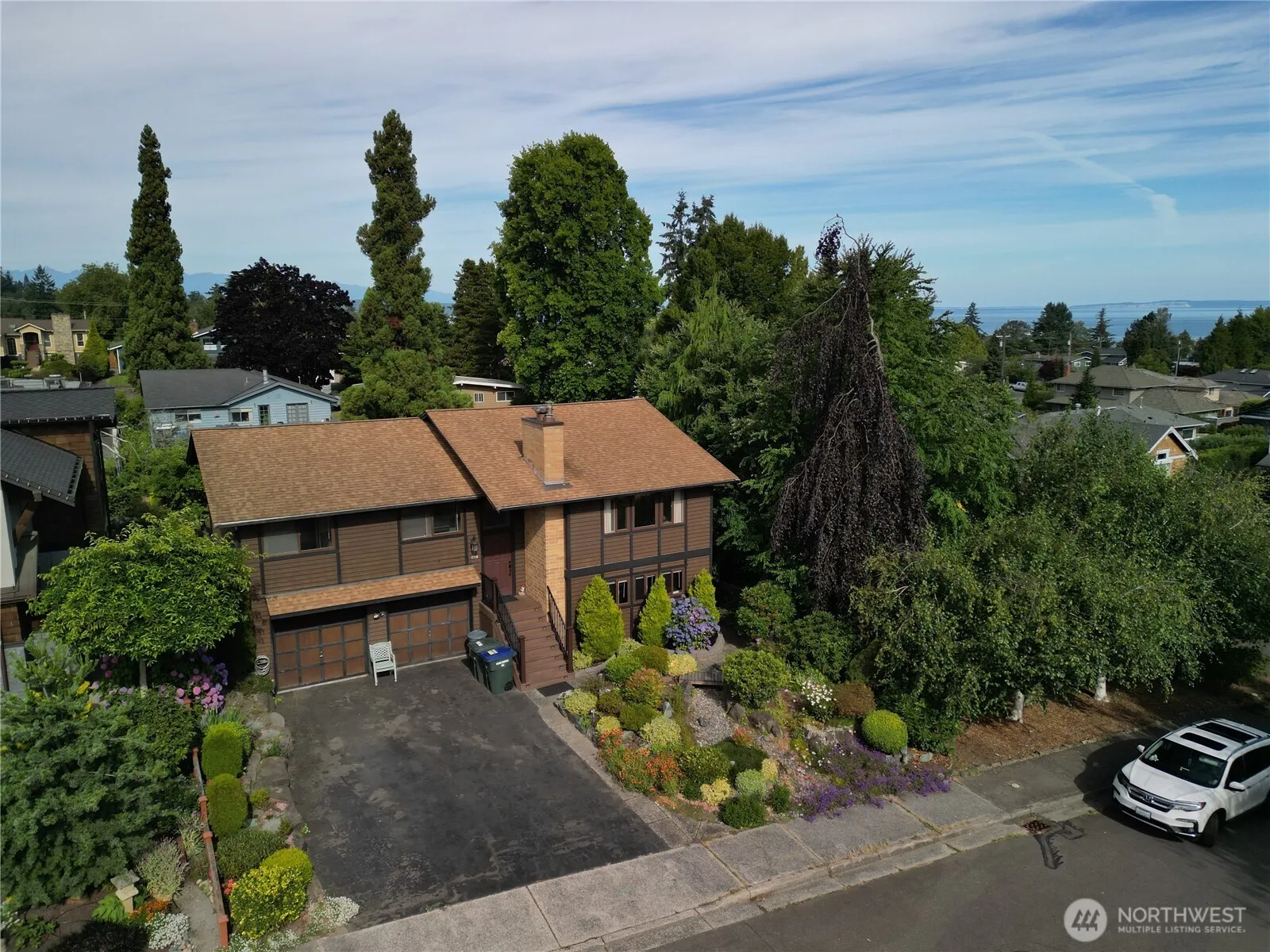 Property photo for 1136 7th Avenue S, Edmonds photo 3
