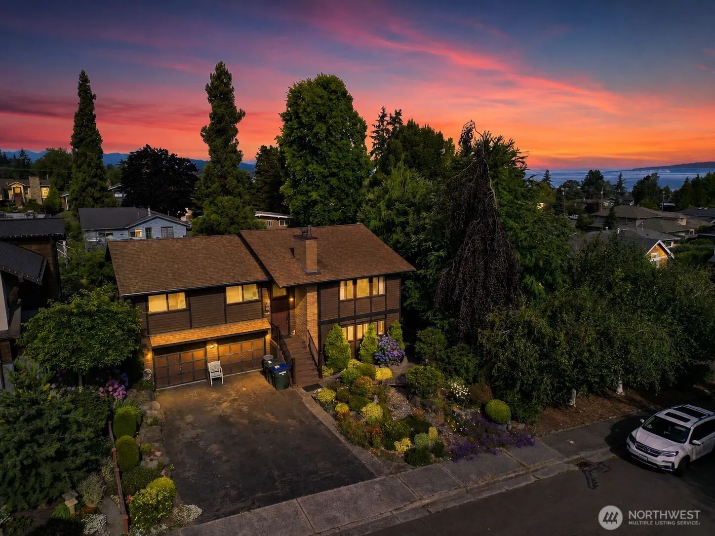 Property photo for 1136 7th Avenue S, Edmonds photo 4