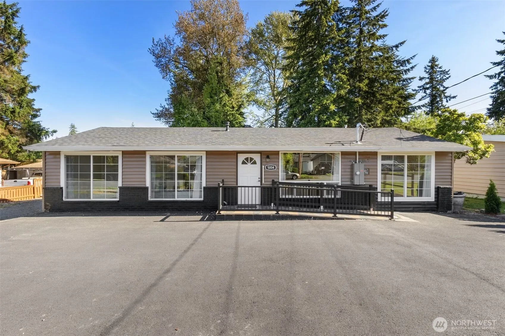 Property photo for 5004 188th Street Sw, Lynnwood