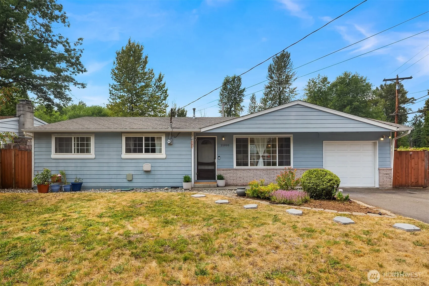 Property photo for 21010 22nd Avenue W, Lynnwood