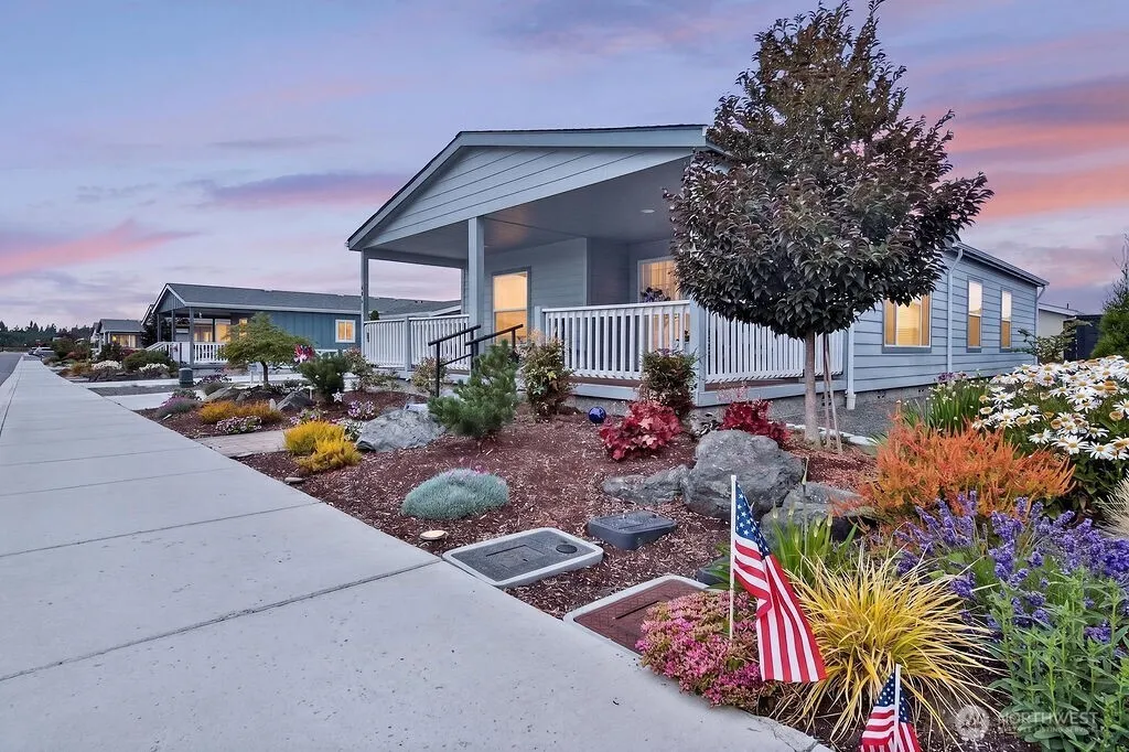 Property photo for 894 N Iris Avenue, Sequim