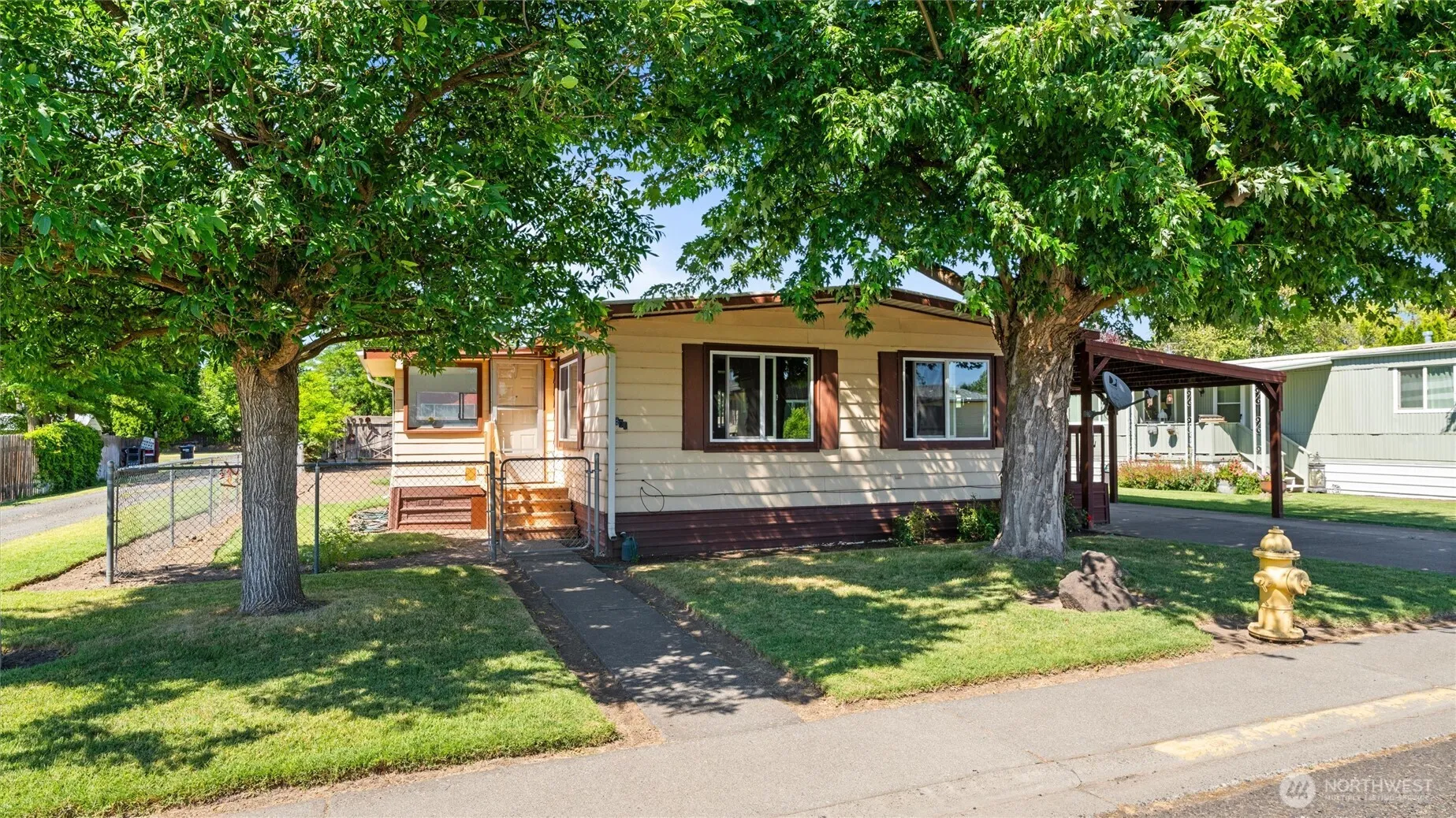 Property photo for 801 Ne Dawson Street, College Place