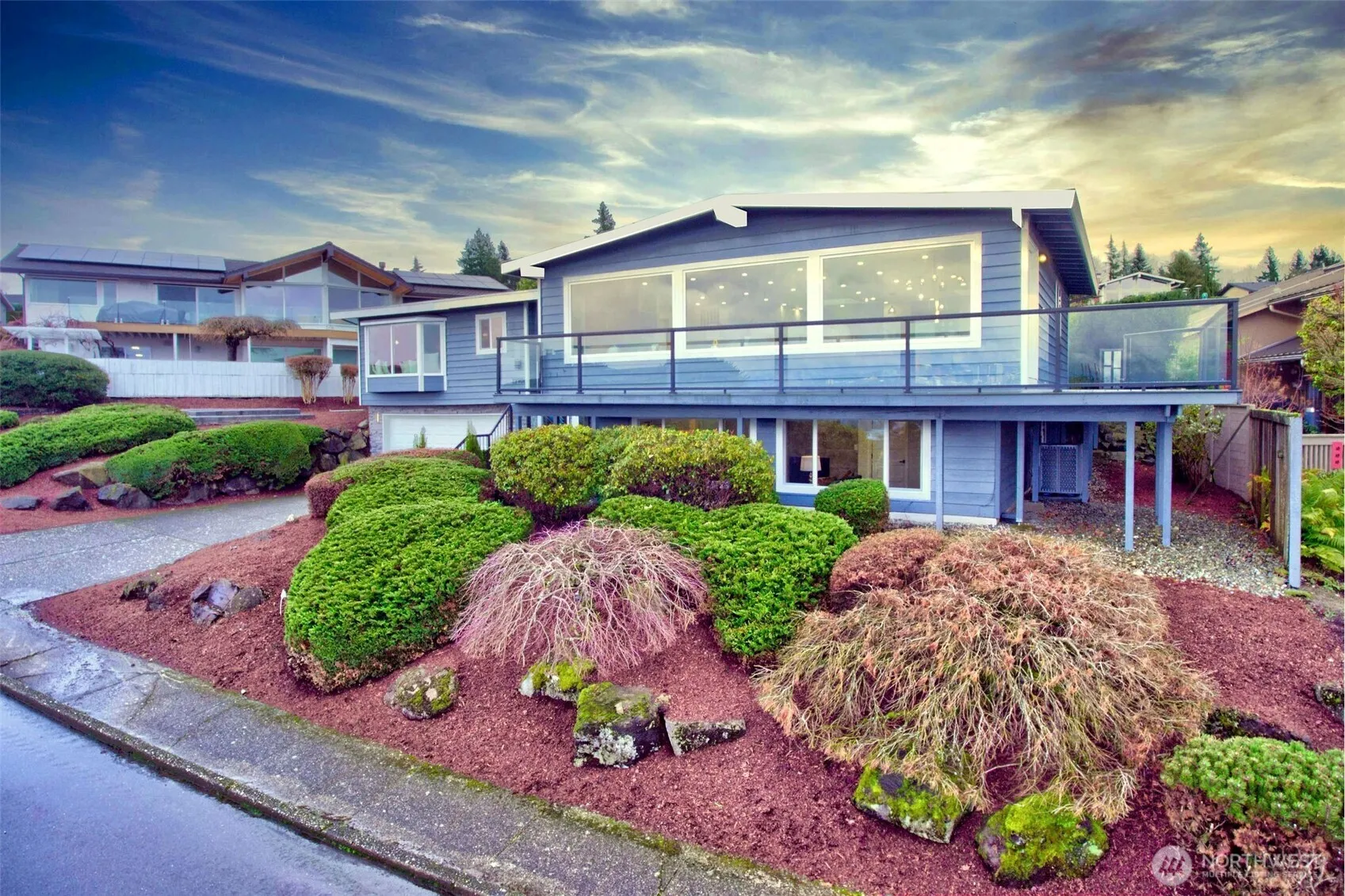 Property photo for 13901 Somerset Lane Se, Bellevue