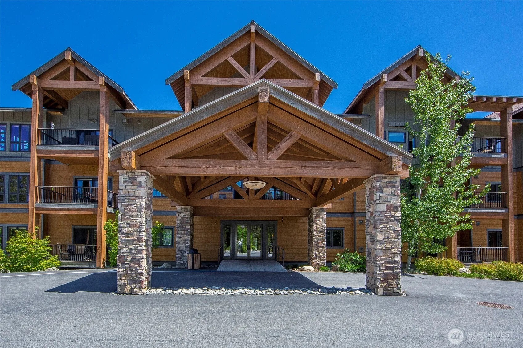 Property photo for 3770 Suncadia Trail #108, Cle Elum photo 2