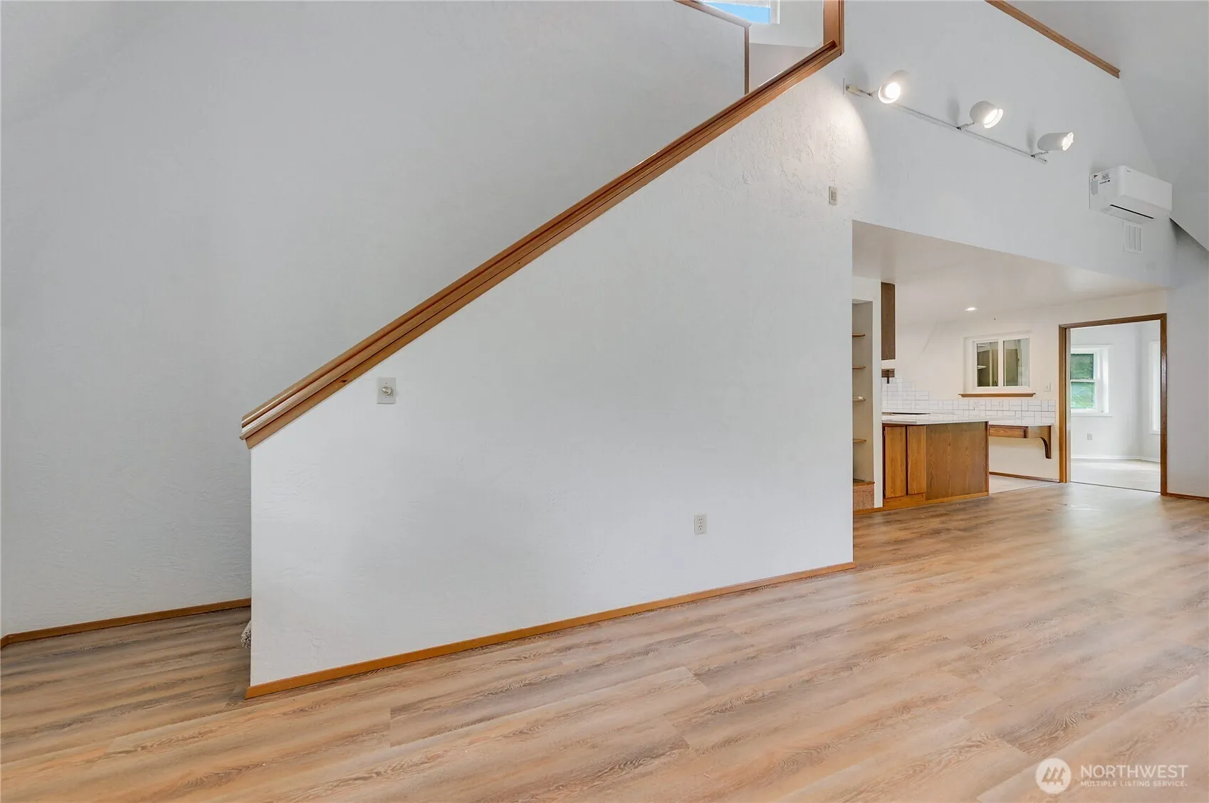 Property photo for 16412 38th Avenue E, Tacoma photo 5