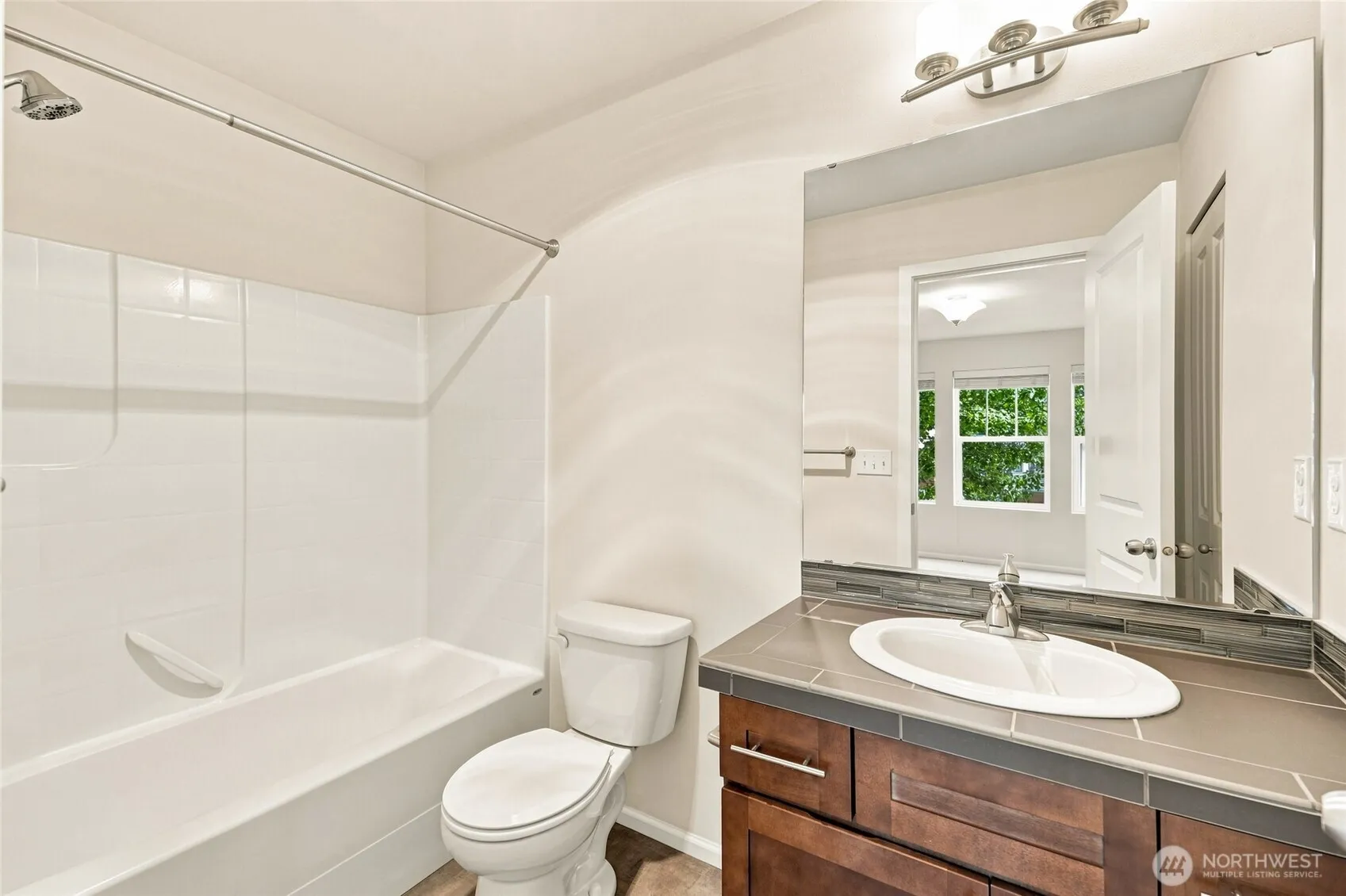 Property photo for 11208 19th Drive Se, Everett photo 5