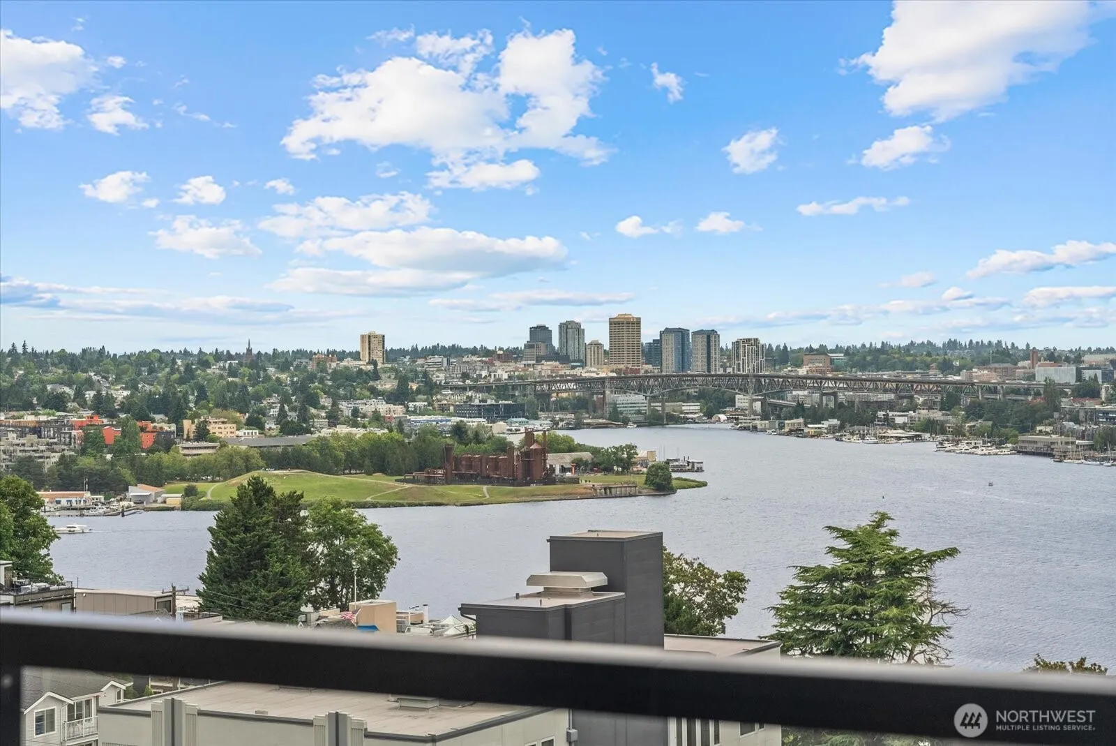 Property photo for 655 Crockett Street Ct #a507, Seattle