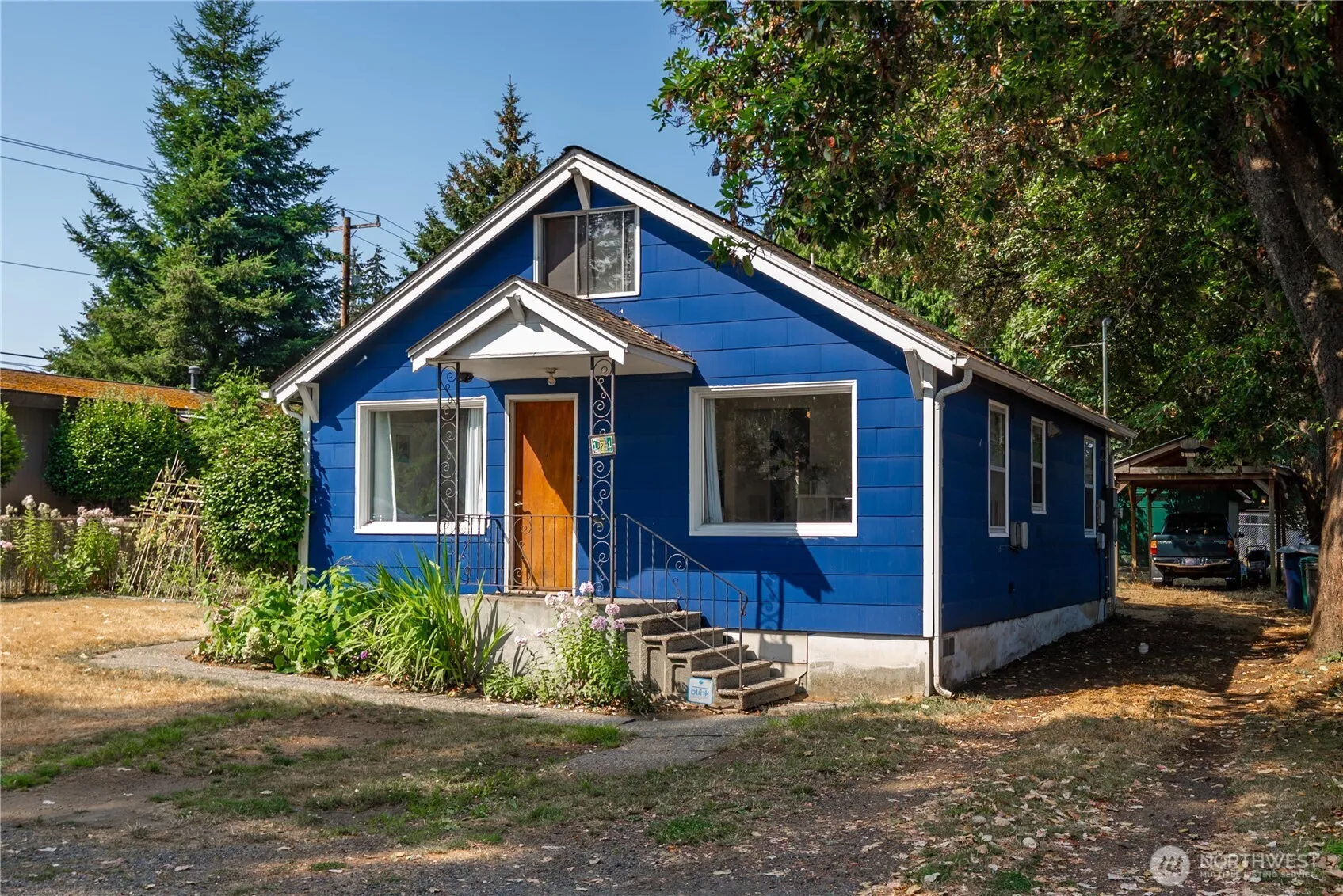 Property photo for 10251 3rd Avenue Sw, Seattle