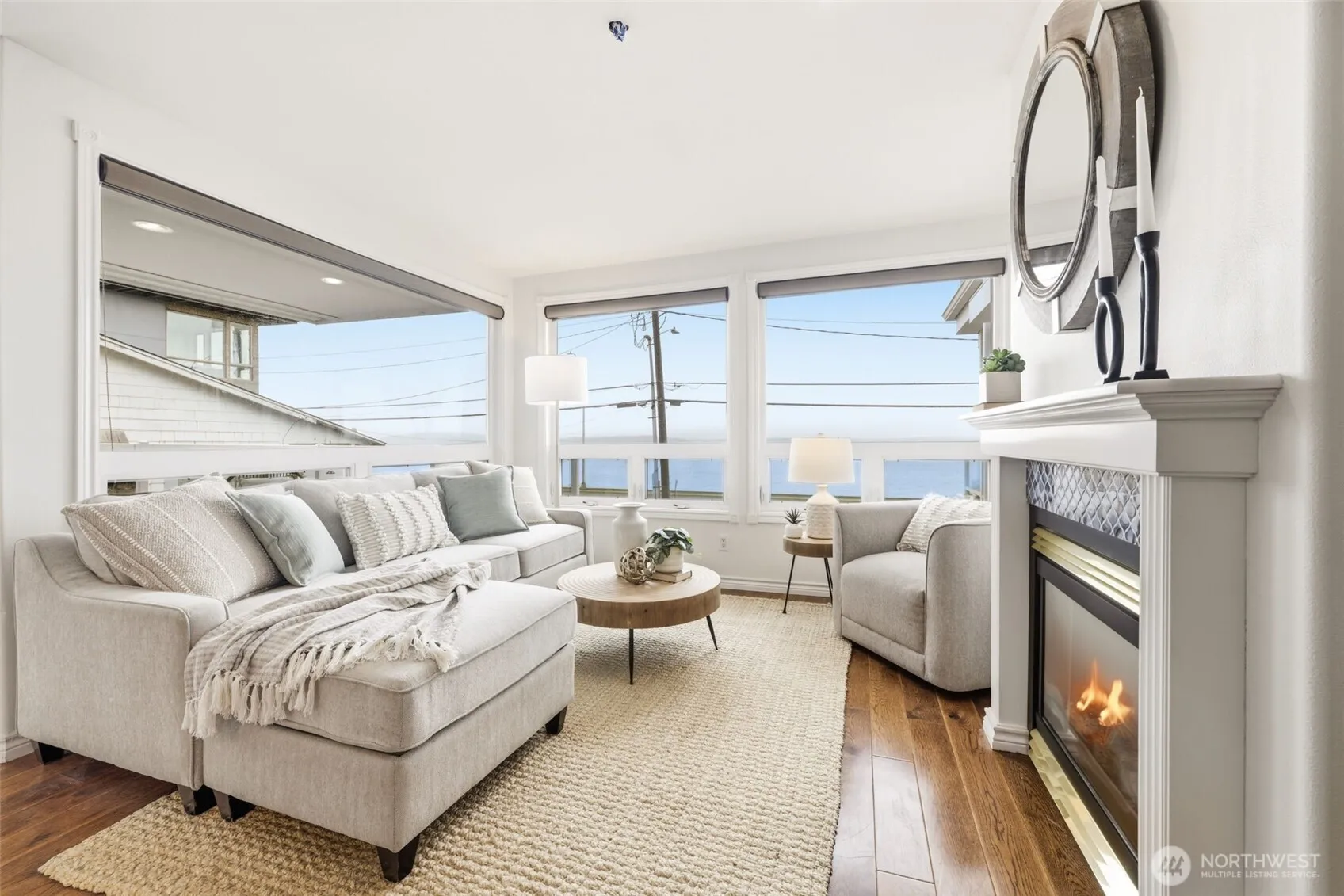 Property photo for 1600 Alki Avenue Sw #202, Seattle photo 3