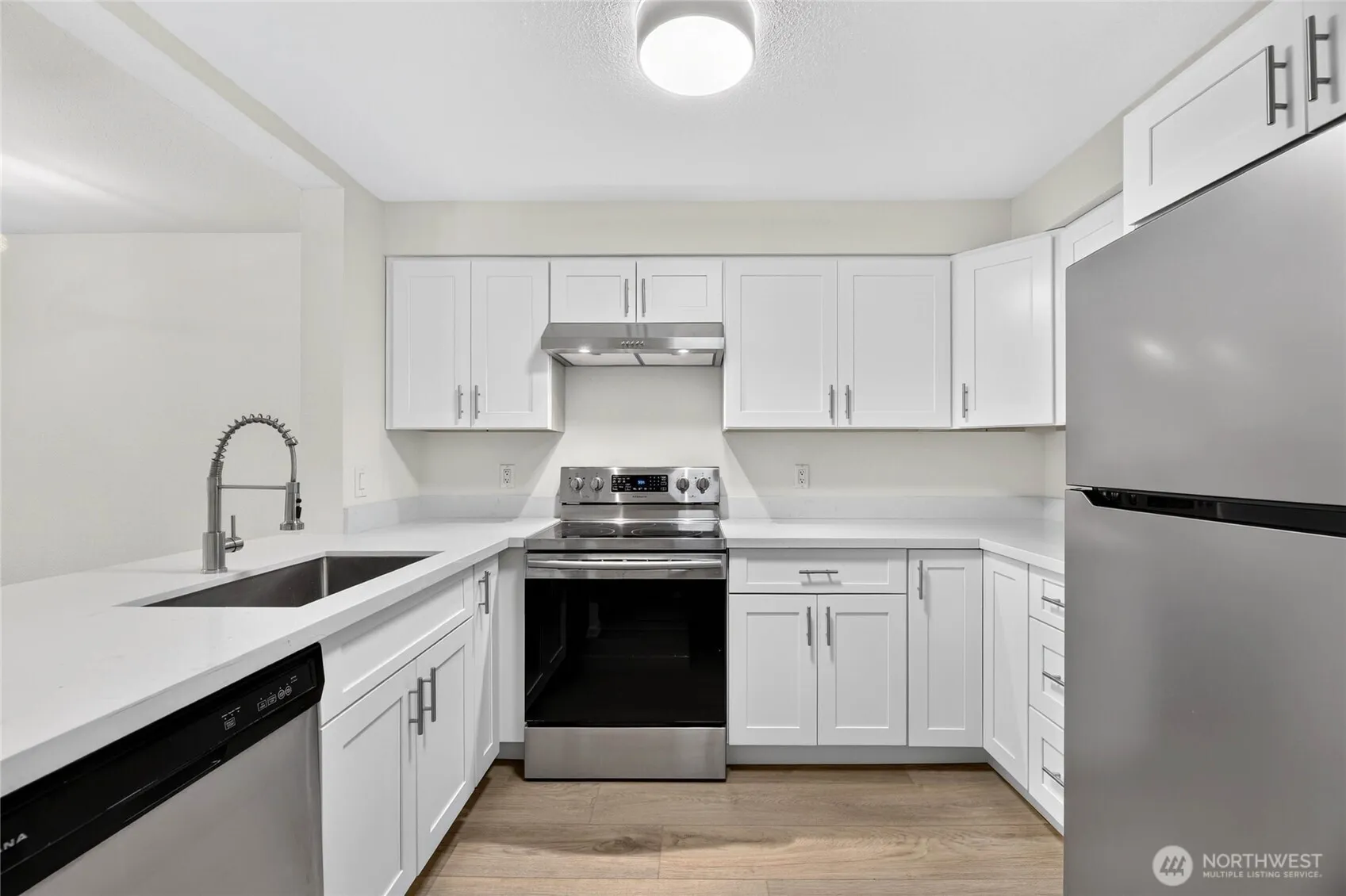 Property photo for 1300 W Boston Street #13, Seattle photo 5