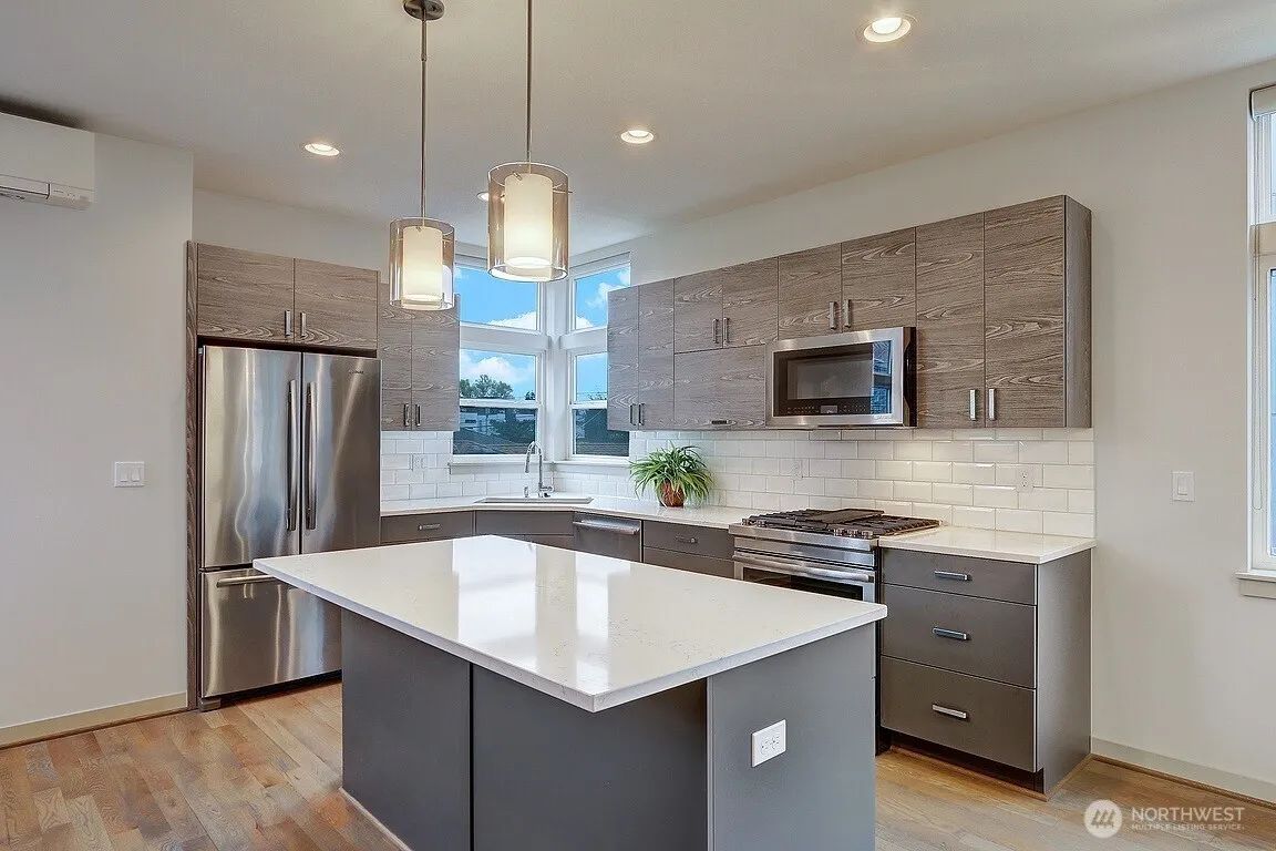 Property photo for 2218 Nw 64th Street, Seattle photo 3