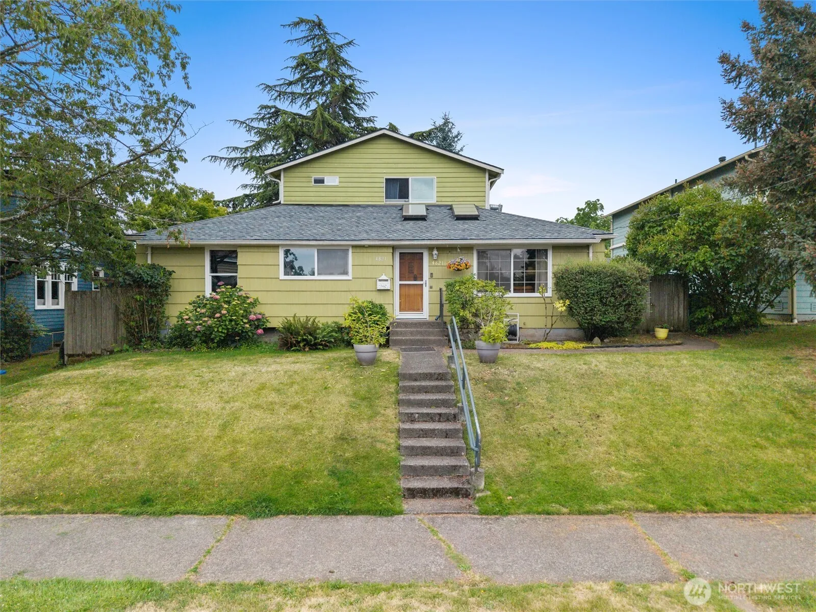 Property photo for 4821 S Brandon Street, Seattle photo 2