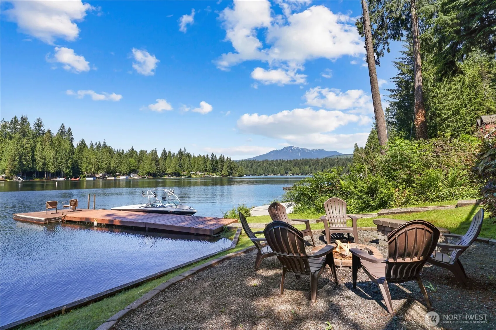Property photo for 1012 S Lake Roesiger Road, Snohomish
