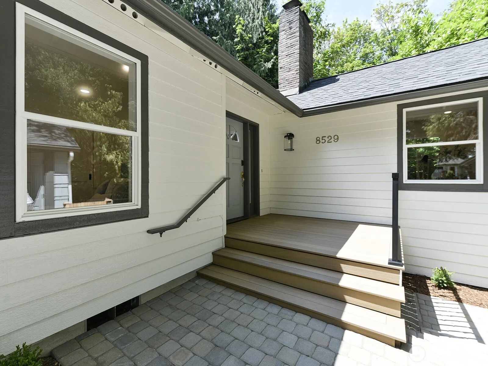 Property photo for 8529 29th Avenue Nw, Seattle photo 3