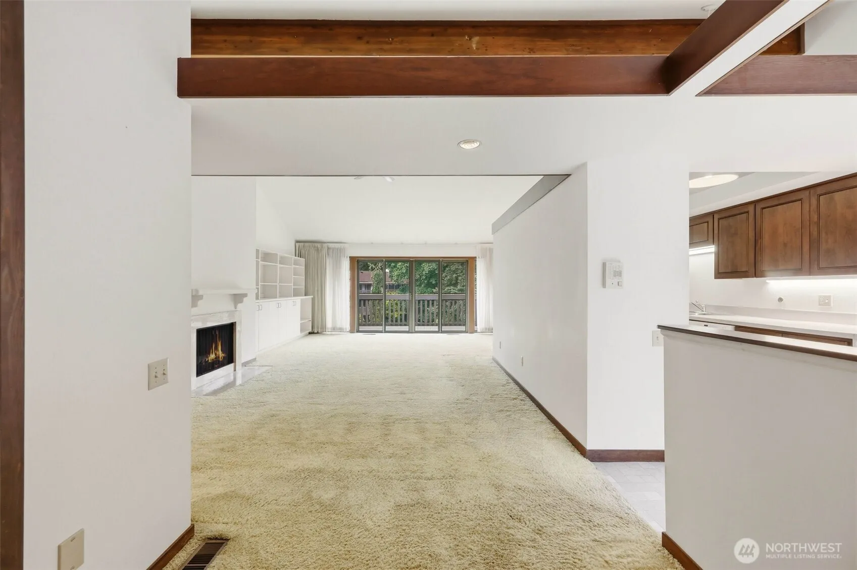 Property photo for 6124 Ne 140th Street #m5, Seattle photo 4